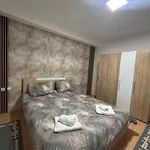 Nikolovi *