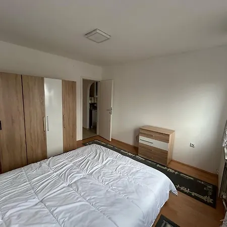 Nikolovi Apartment *
